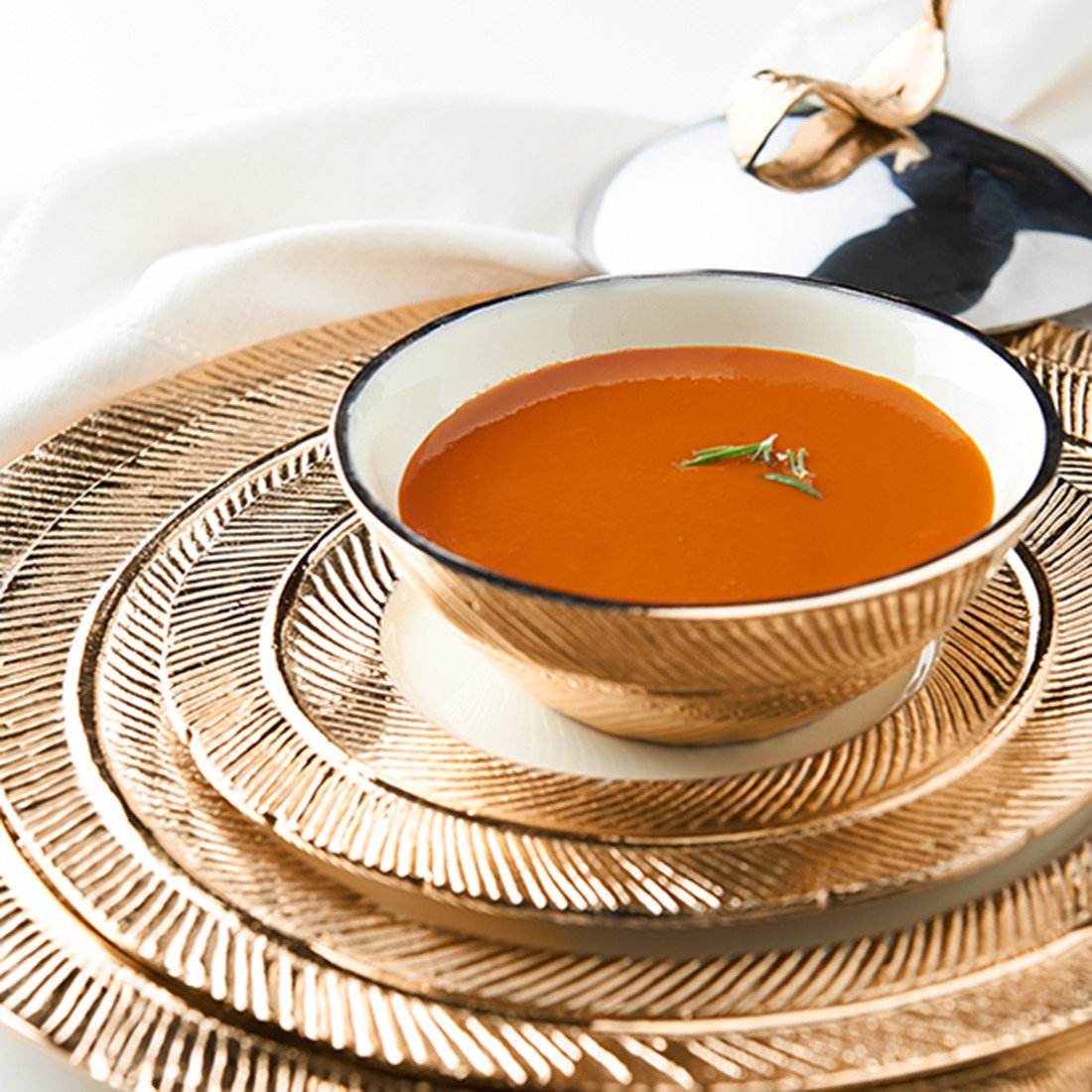 Feather Plates Gold & Oyster